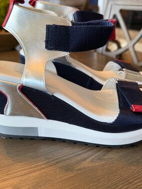 Nero Giardini platform sandals size 41